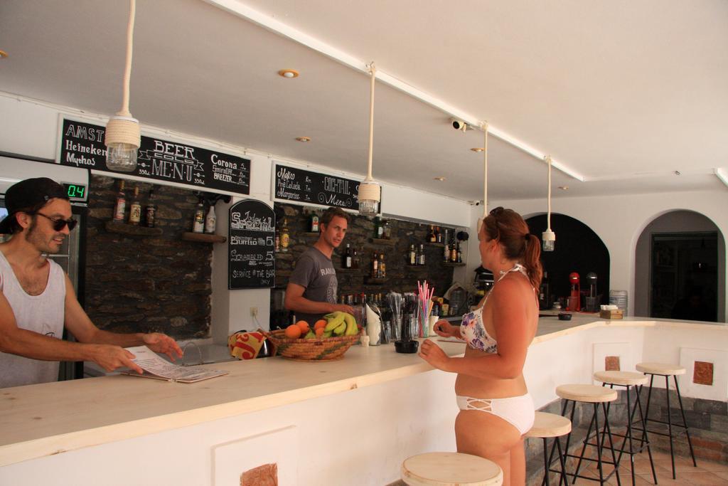 Armadoros Hotel / Ios Backpackers Exterior foto